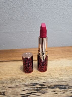 Charlotte Tilbury Lipstick Matte Revolution Pasty Red Full Sizes Lipstick